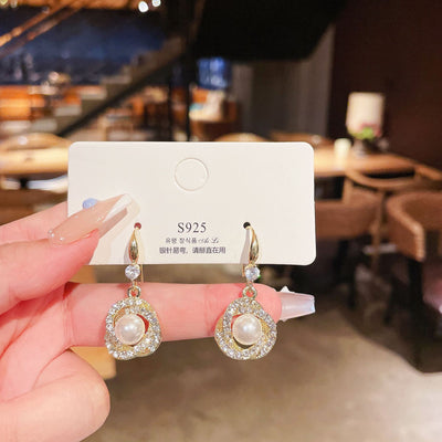 Fashion Luxury Ethereal Pearl Earrings